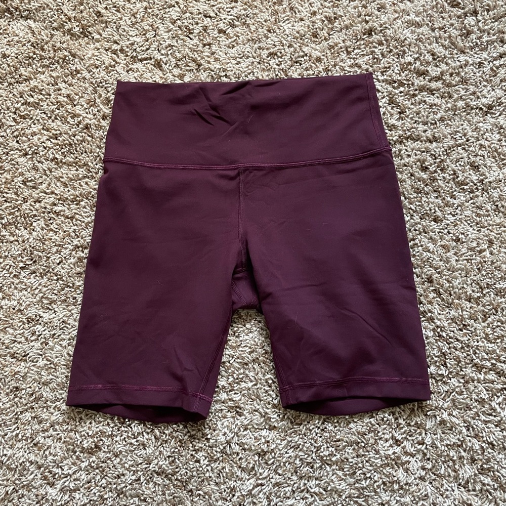 Lululemon Wunder Train High Rise Short
